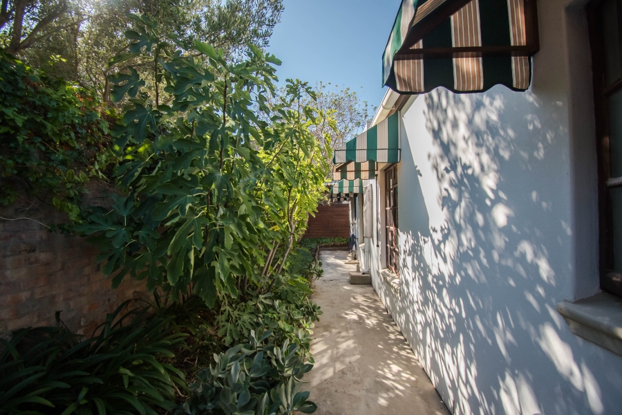 4 Bedroom Property for Sale in Roundhay Western Cape